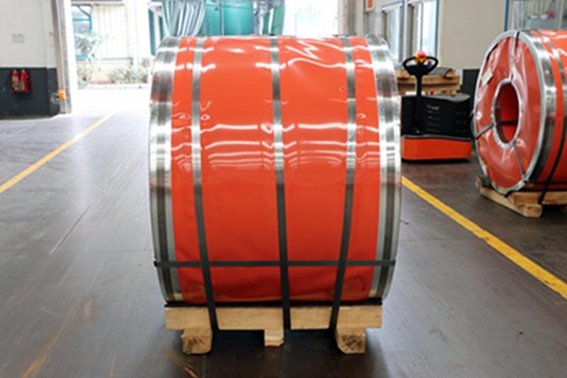 覆膜板具有優(yōu)良的性能