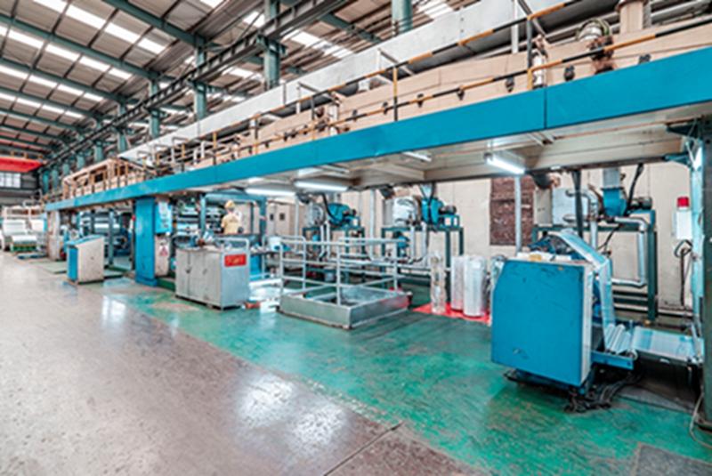 用覆膜板生產(chǎn)金屬罐